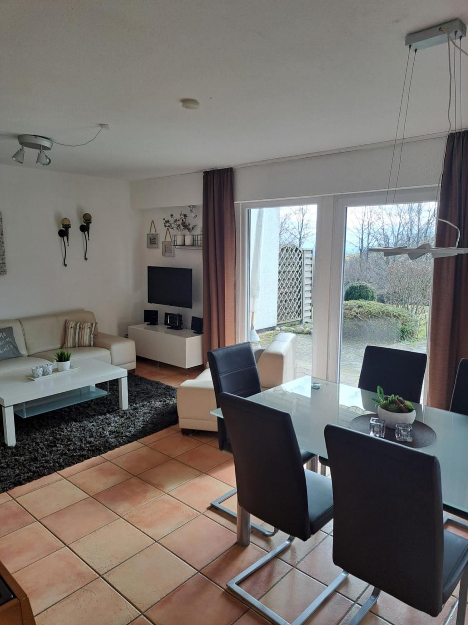 Ferienhaeuser Rhoen - Haus Natalie & Haus Helene Hausen  Buitenkant foto