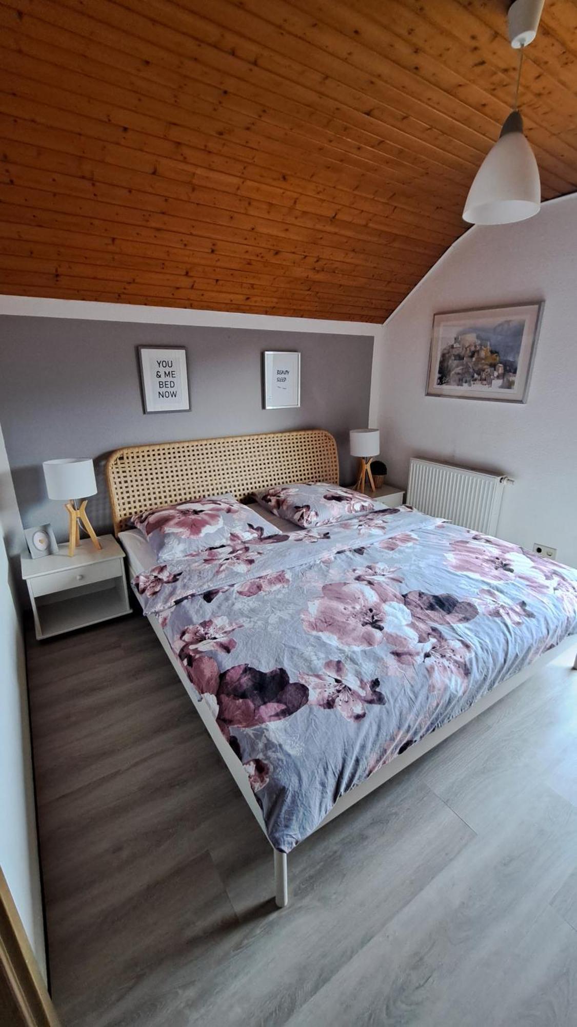 Ferienhaeuser Rhoen - Haus Natalie & Haus Helene Hausen  Buitenkant foto